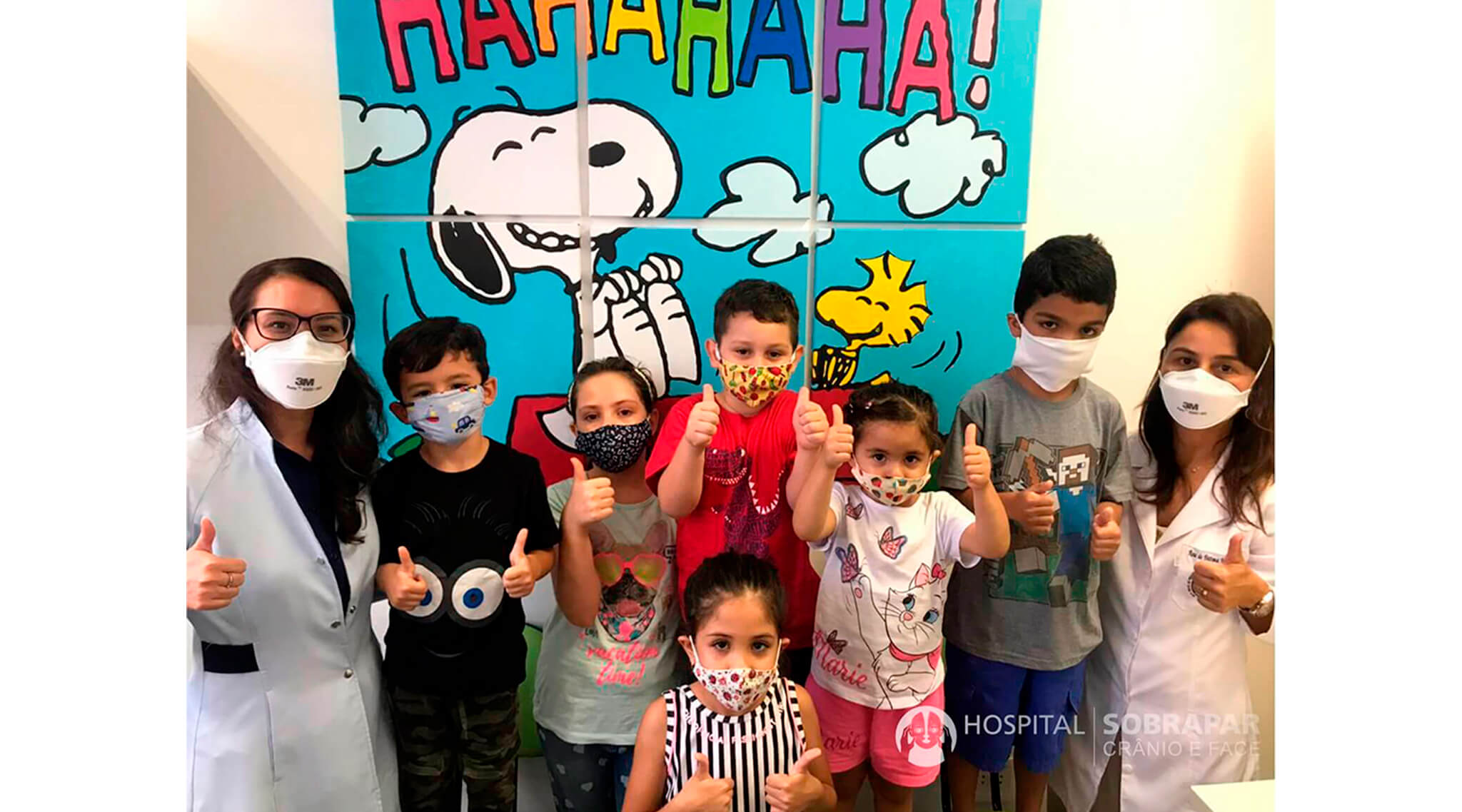 Peanuts Worldwilde, Hospital Sobrapar e Fundação para Arte Hospitalar trazem Snoopy para alegria dos pacientes