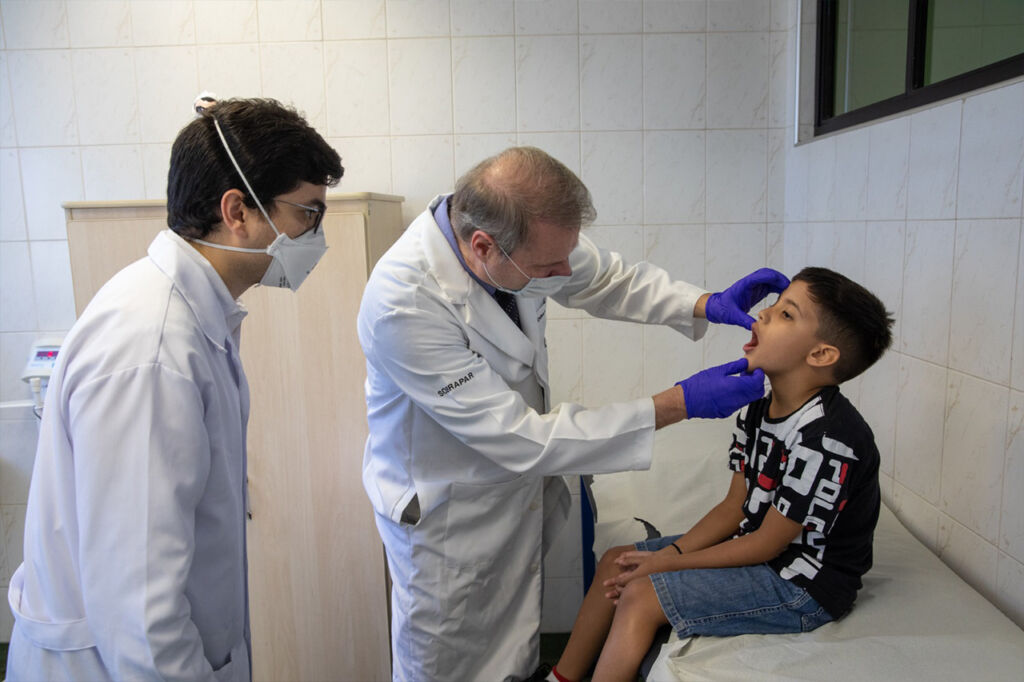 É normal operar o palato e ficar sem a “campainha” da garganta?