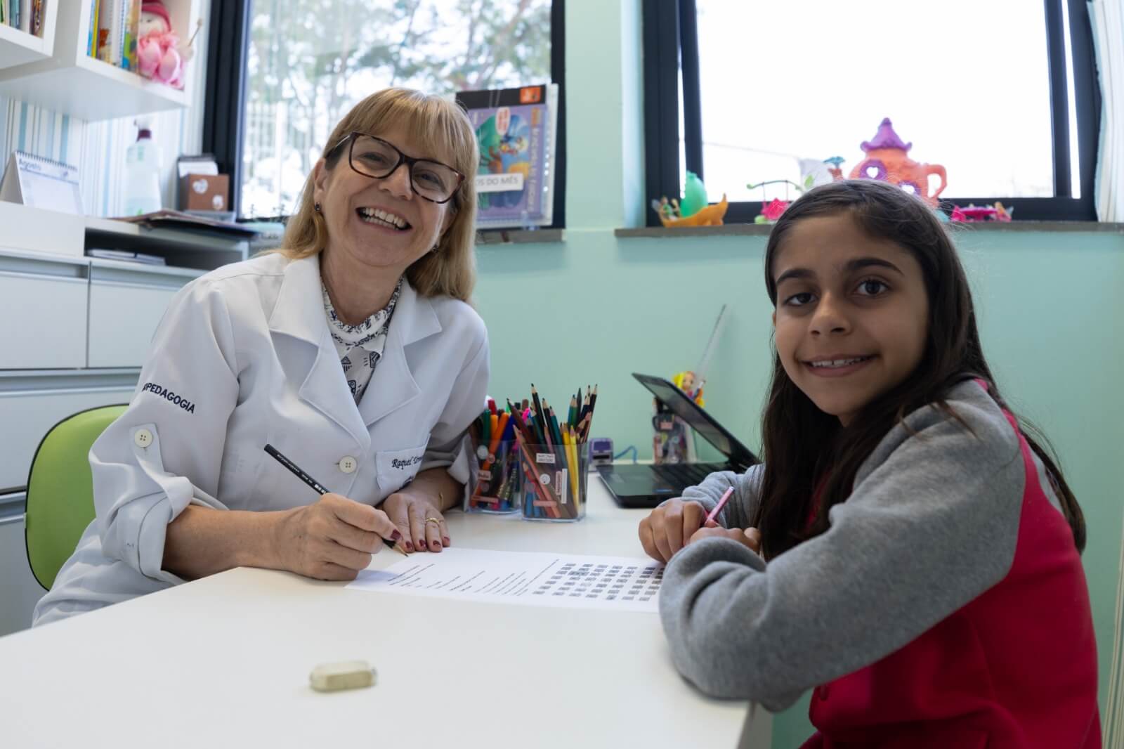 Projeto Escola no Hospital melhora desempenho das crianças com deformidades de crânio e face