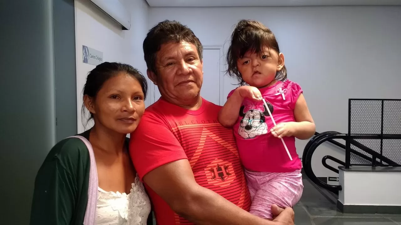 Superação e Esperança: A Jornada de Ana Vitória no Tratamento da Síndrome de Apert